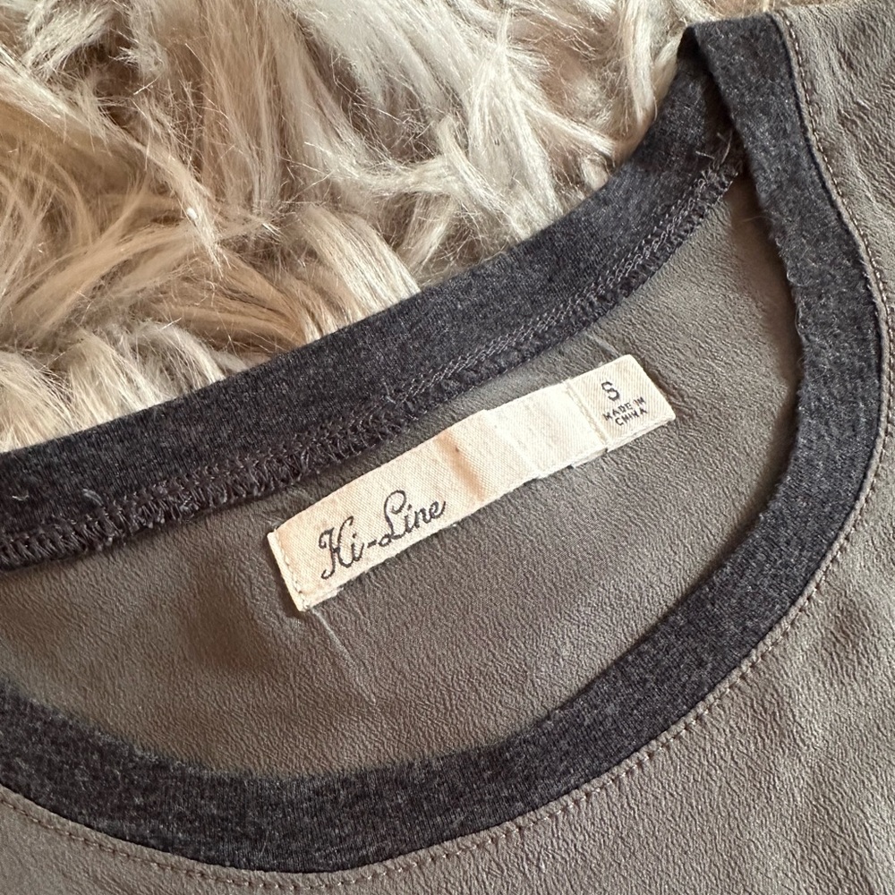 Hi-Line Gray Two-Tone Tee - Picture 7 of 7